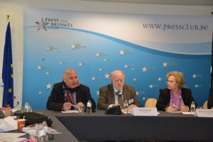 General Assembly (April 19th) : from left to right Philippe Walkowiak (Press Club de Mons), Gerhard Kneier (Frankfurter Presse Club) Maria-Laura Franciosi (Brussels).