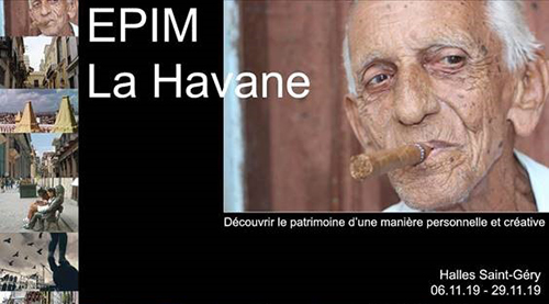 Portrait d’un Cubain fumant le cigare, entouré d’un cadre noir et de photos de Cuba.