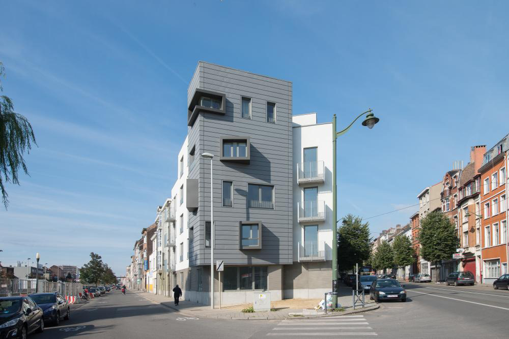 View of an apartment building